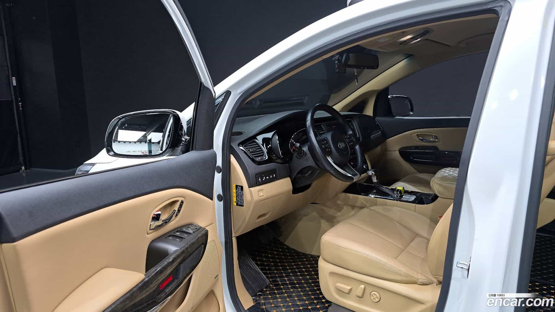 Canival Kia 2018.10-INNER-010