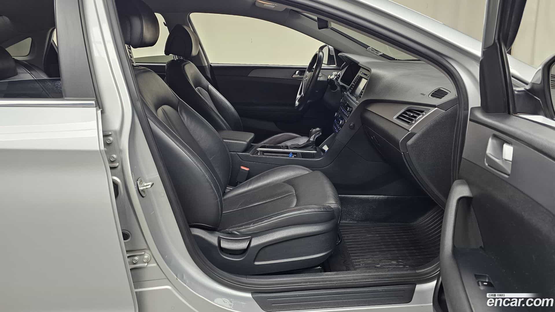 Sonata Hyundai 2016.9-OPTION-015