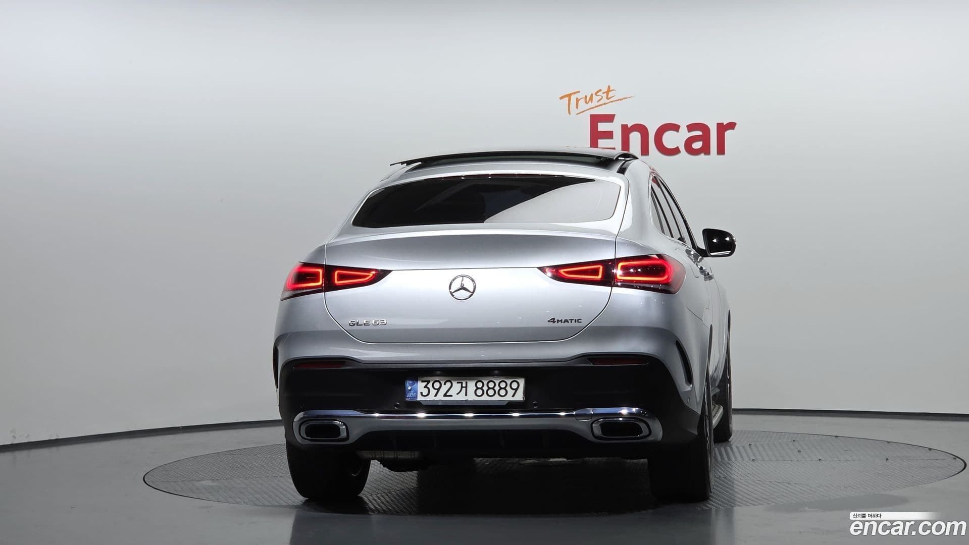 Main__Slider__Photo:GLE-Class Mercedes-Benz 2020.11-3