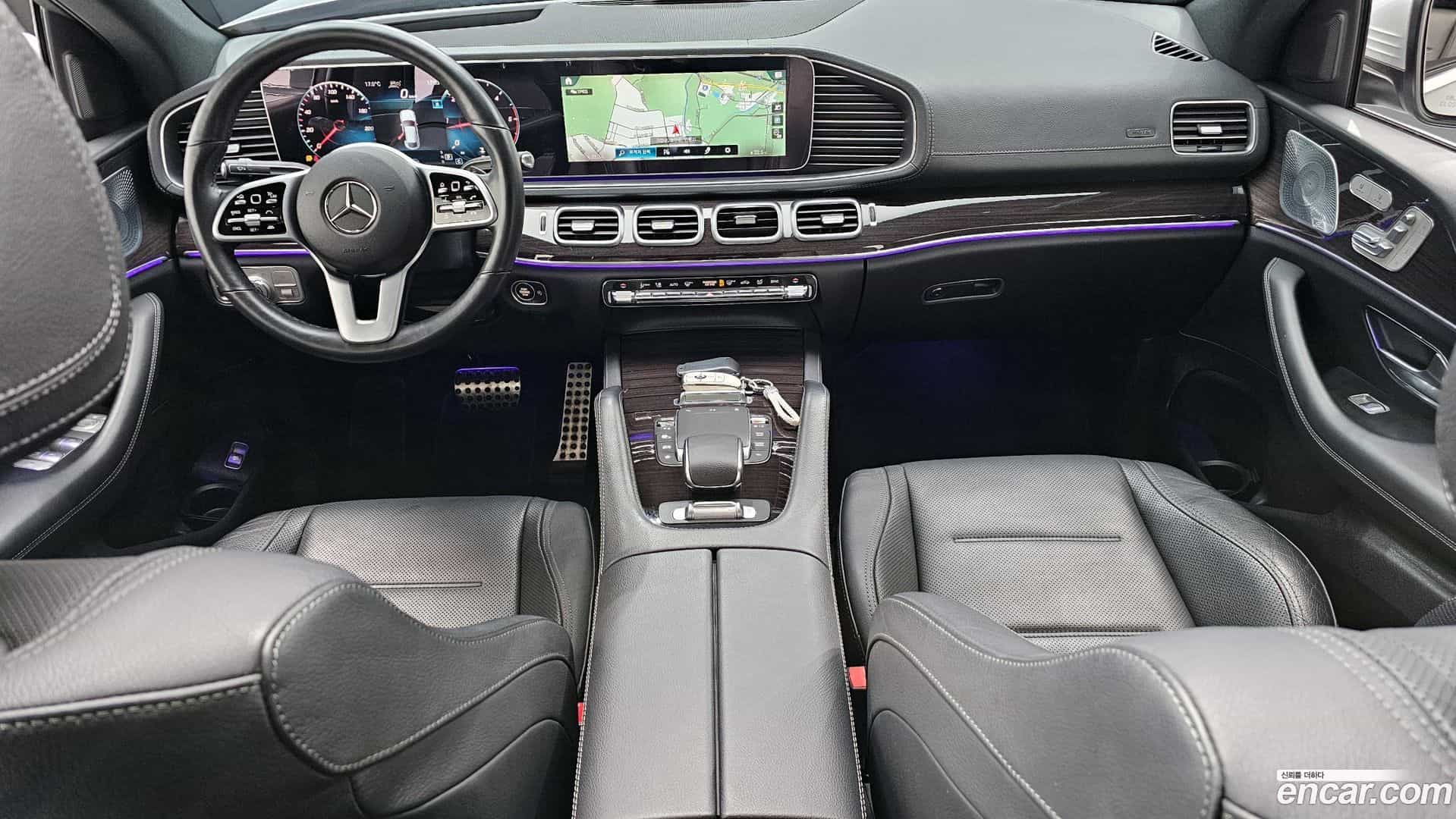 GLE-Class Mercedes-Benz 2020.11-INNER-007