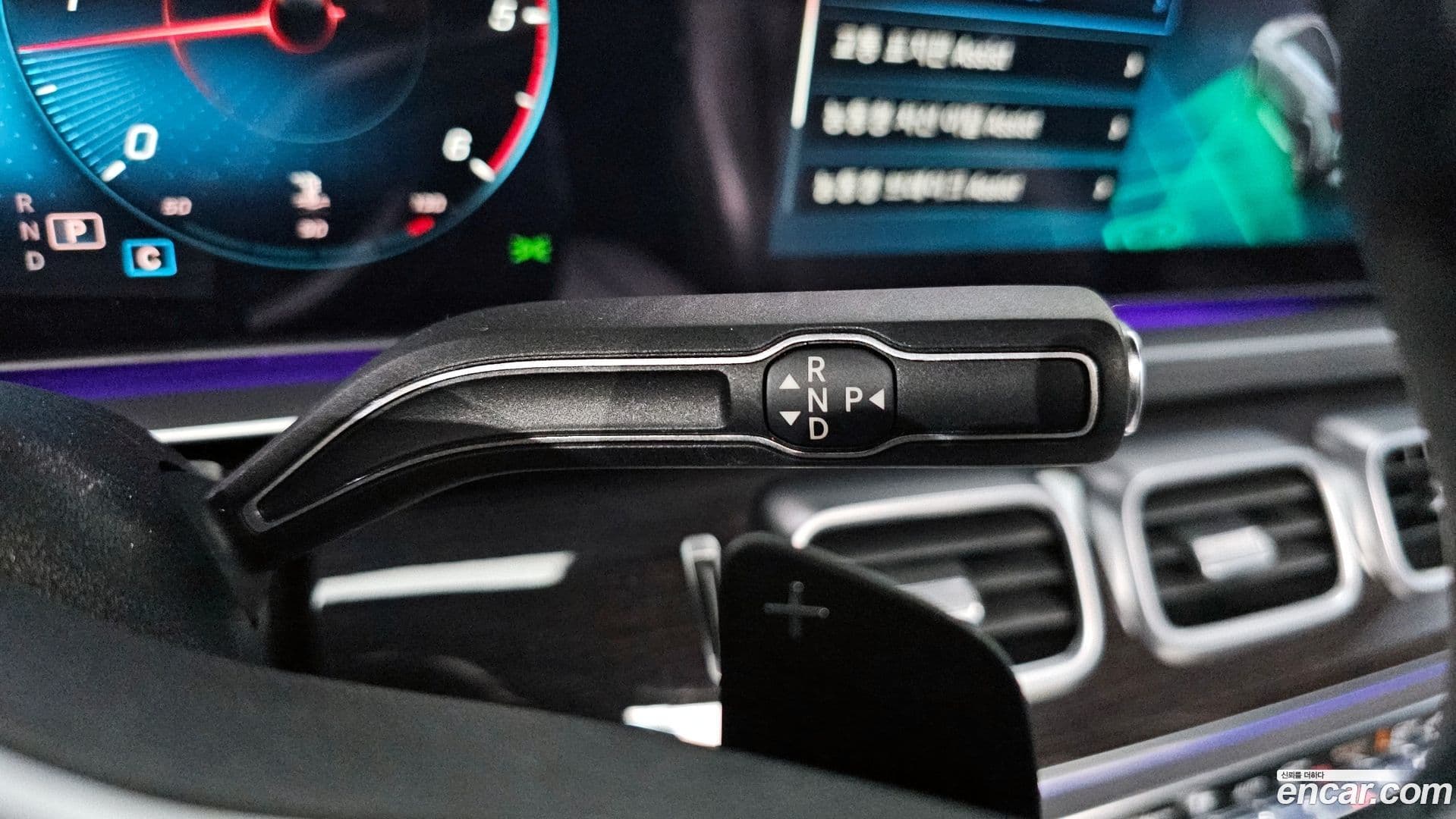 Main__Slider__Photo:GLE-Class Mercedes-Benz 2020.11-8