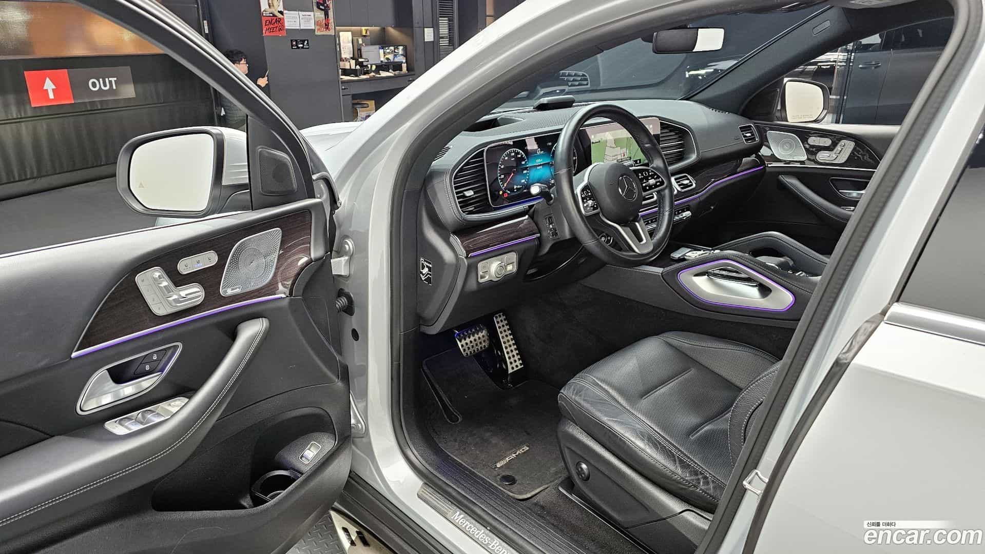 GLE-Class Mercedes-Benz 2020.11-OPTION-015