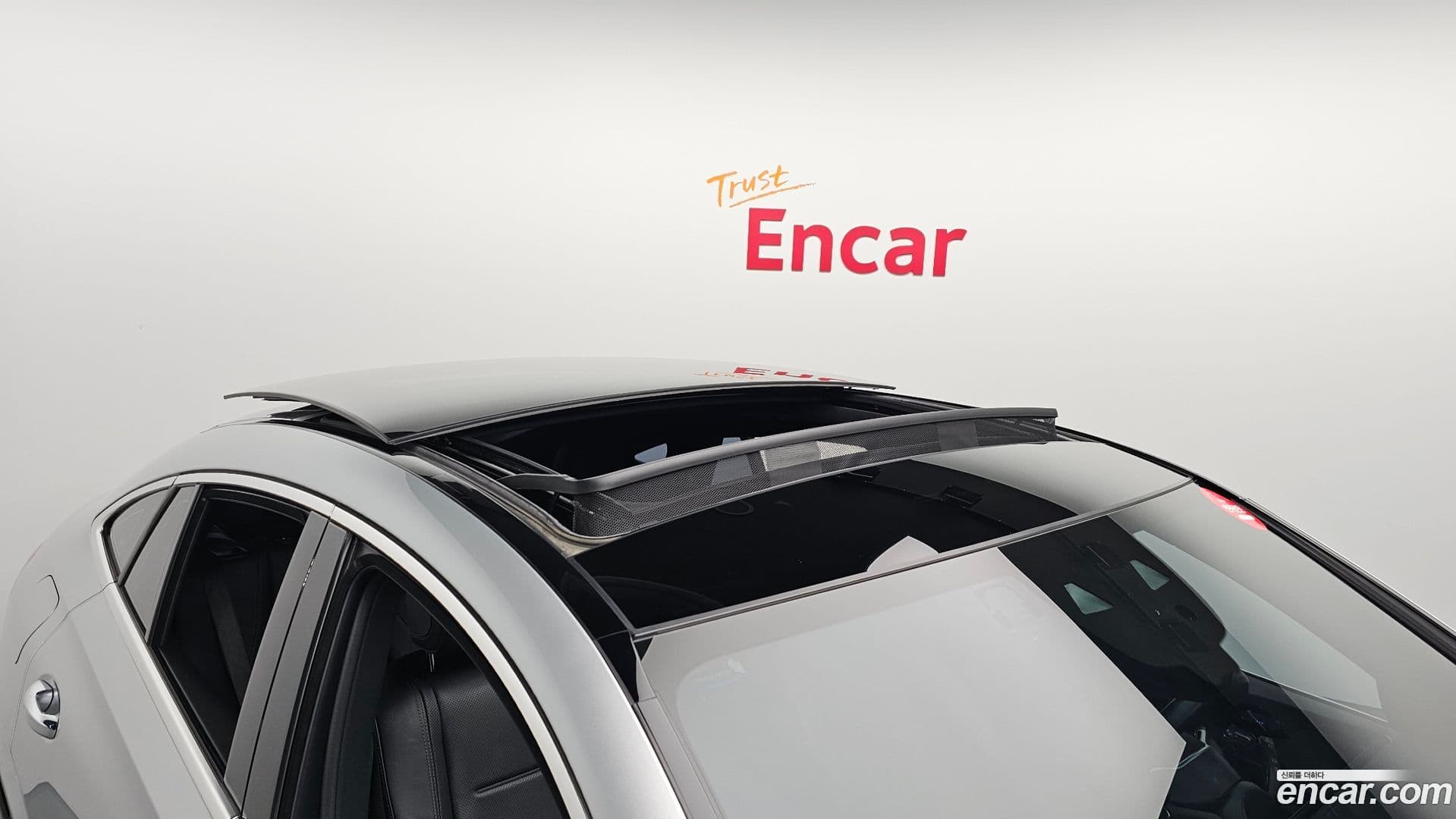 Main__Slider__Photo:GLE-Class Mercedes-Benz 2020.11-18