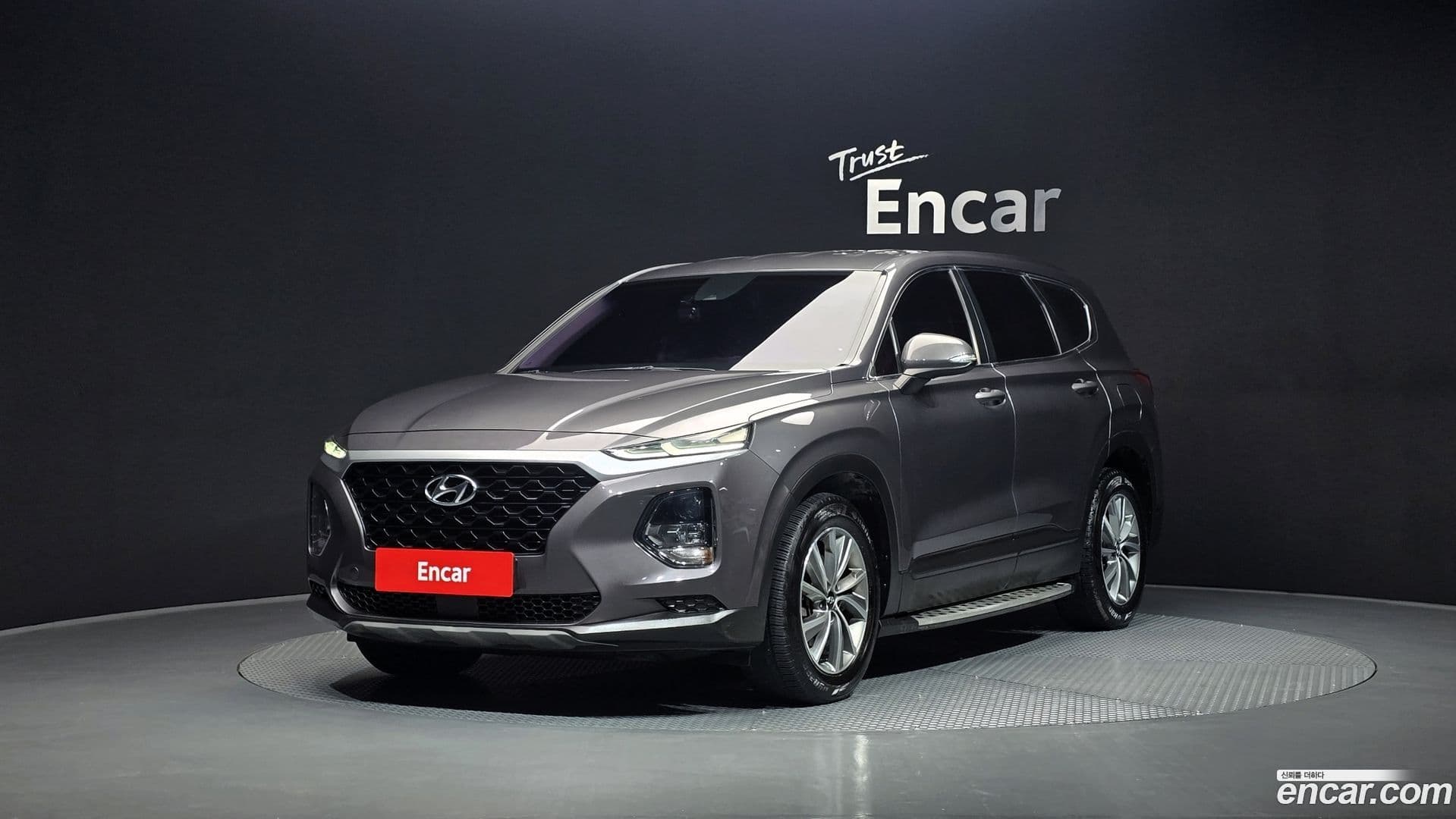 Main__Slider__Photo:Santafe Hyundai 2018.5-0