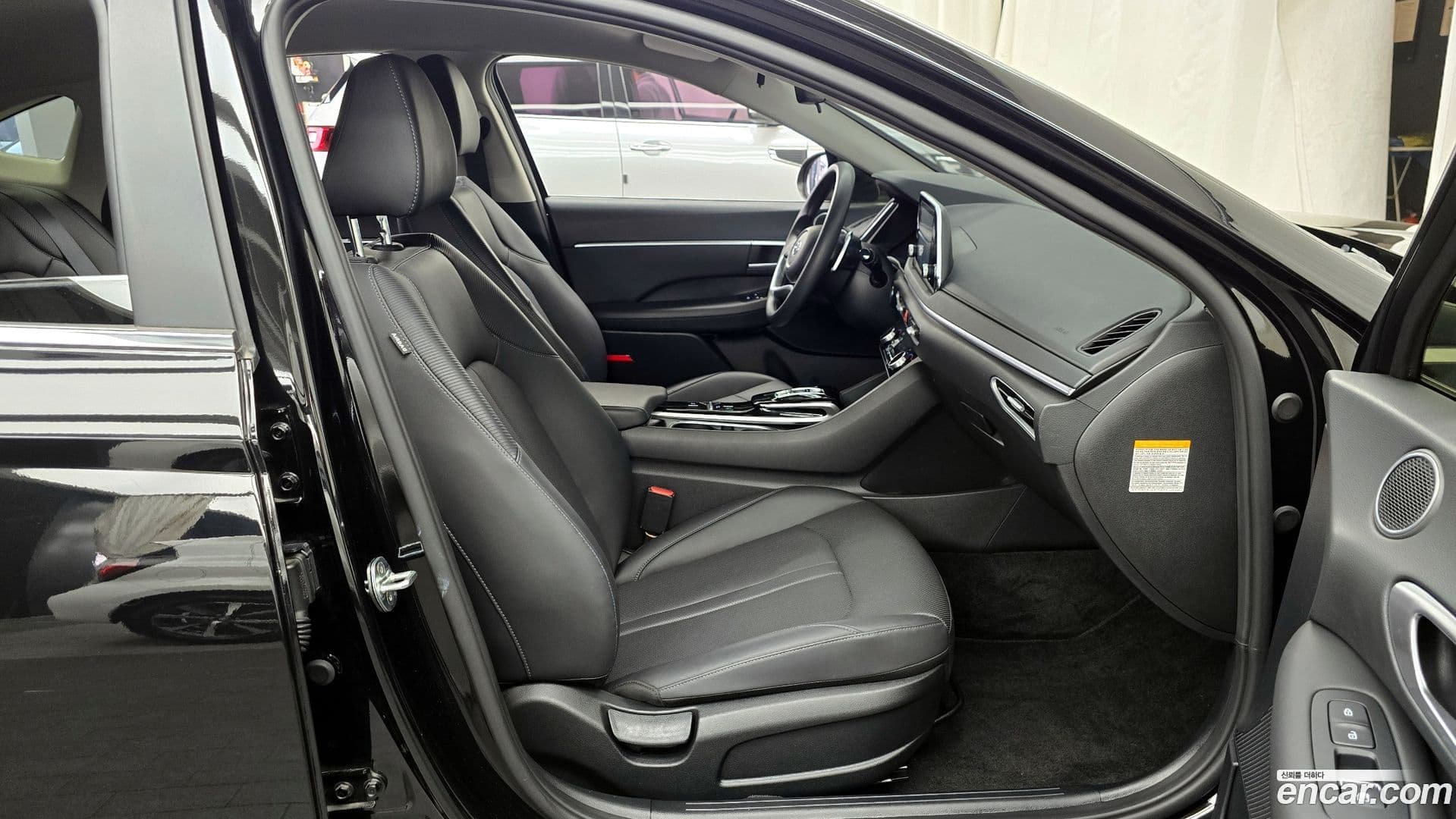 Main__Slider__Photo:Sonata Hyundai 2021.4-10