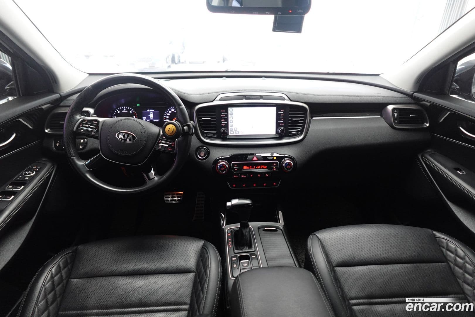 Main__Slider__Photo:Sorento Kia 2020.2-8