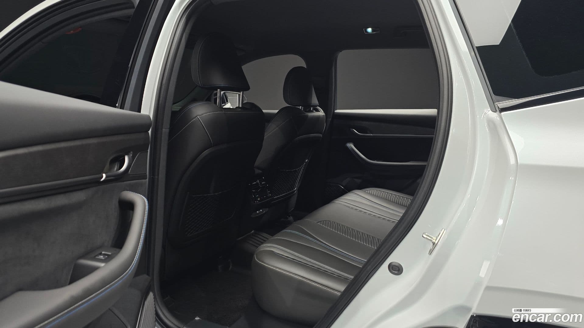 Main__Slider__Photo:Grand Koleos Renault-KoreaSamsung 2025.5-11