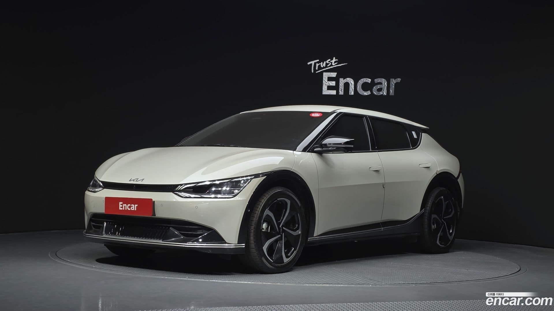 Main__Slider__Photo:EV6 Kia 2022.7-0