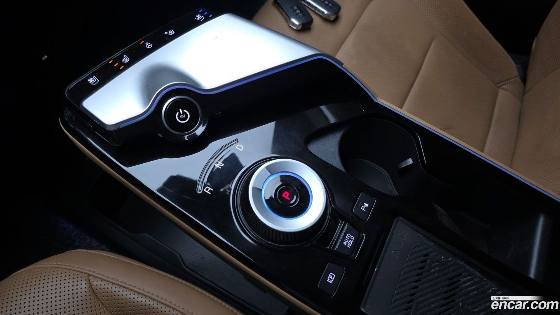 Main__Slider__Photo:EV6 Kia 2022.7-8