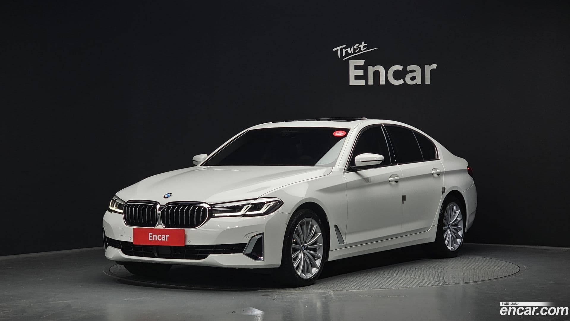 Main__Slider__Photo:5-Series BMW 2023.6-0