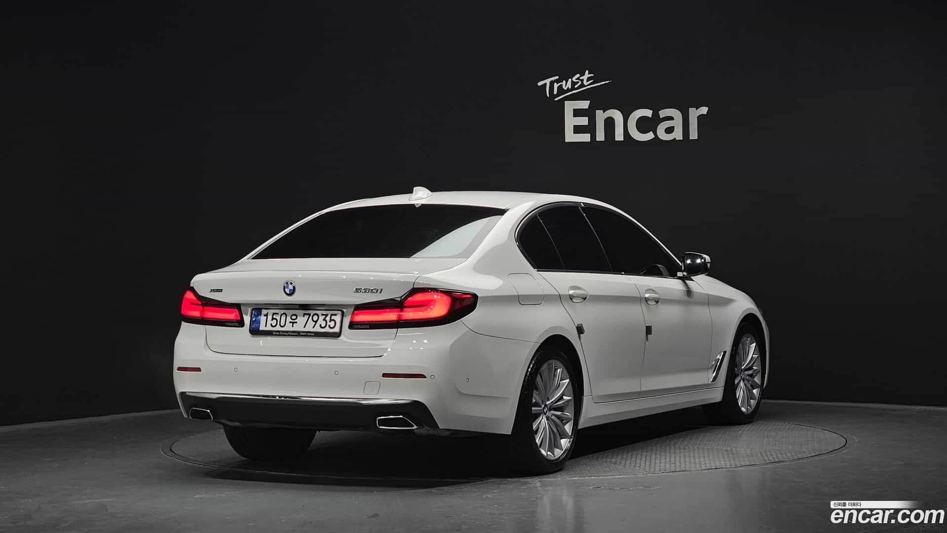 5-Series BMW 2023.6-OUTER-002