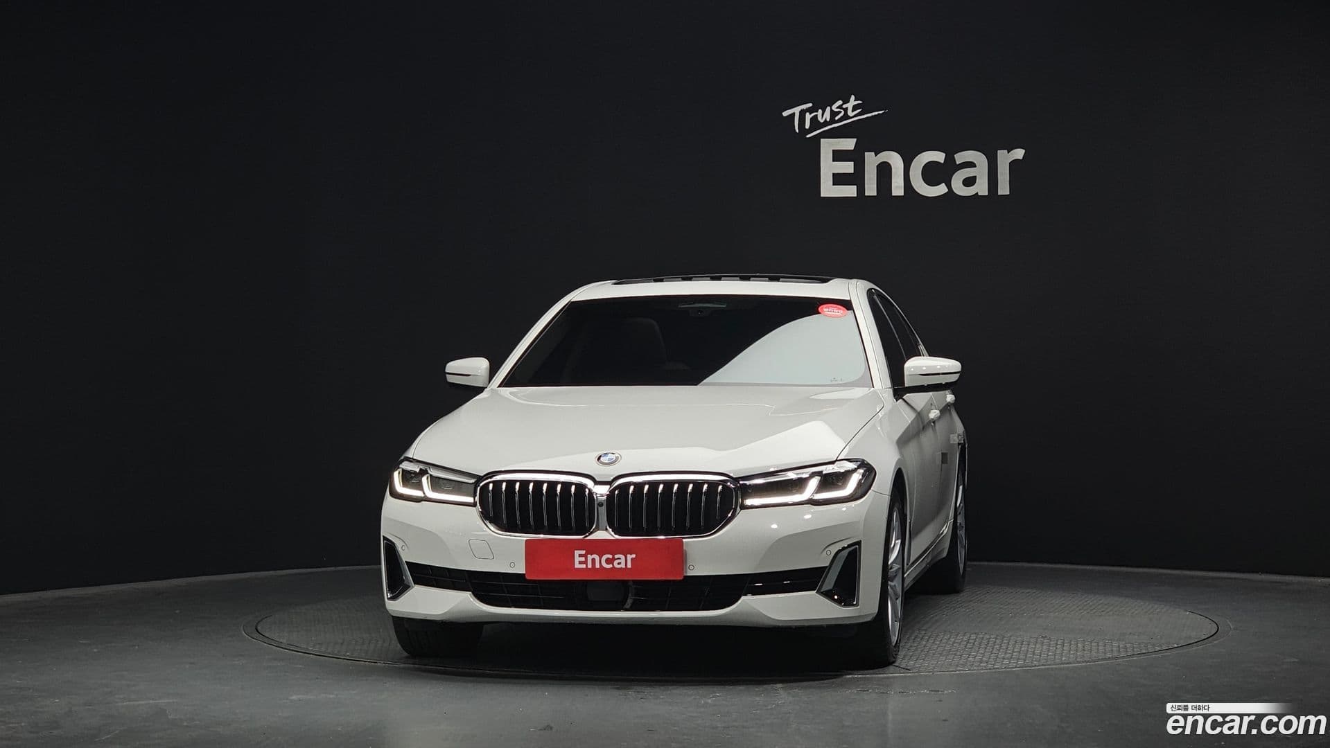 Main__Slider__Photo:5-Series BMW 2023.6-2