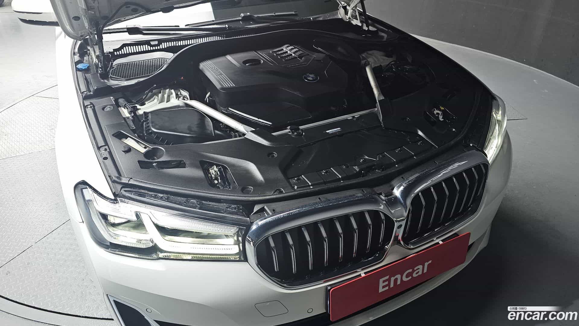 5-Series BMW 2023.6-OUTER-006