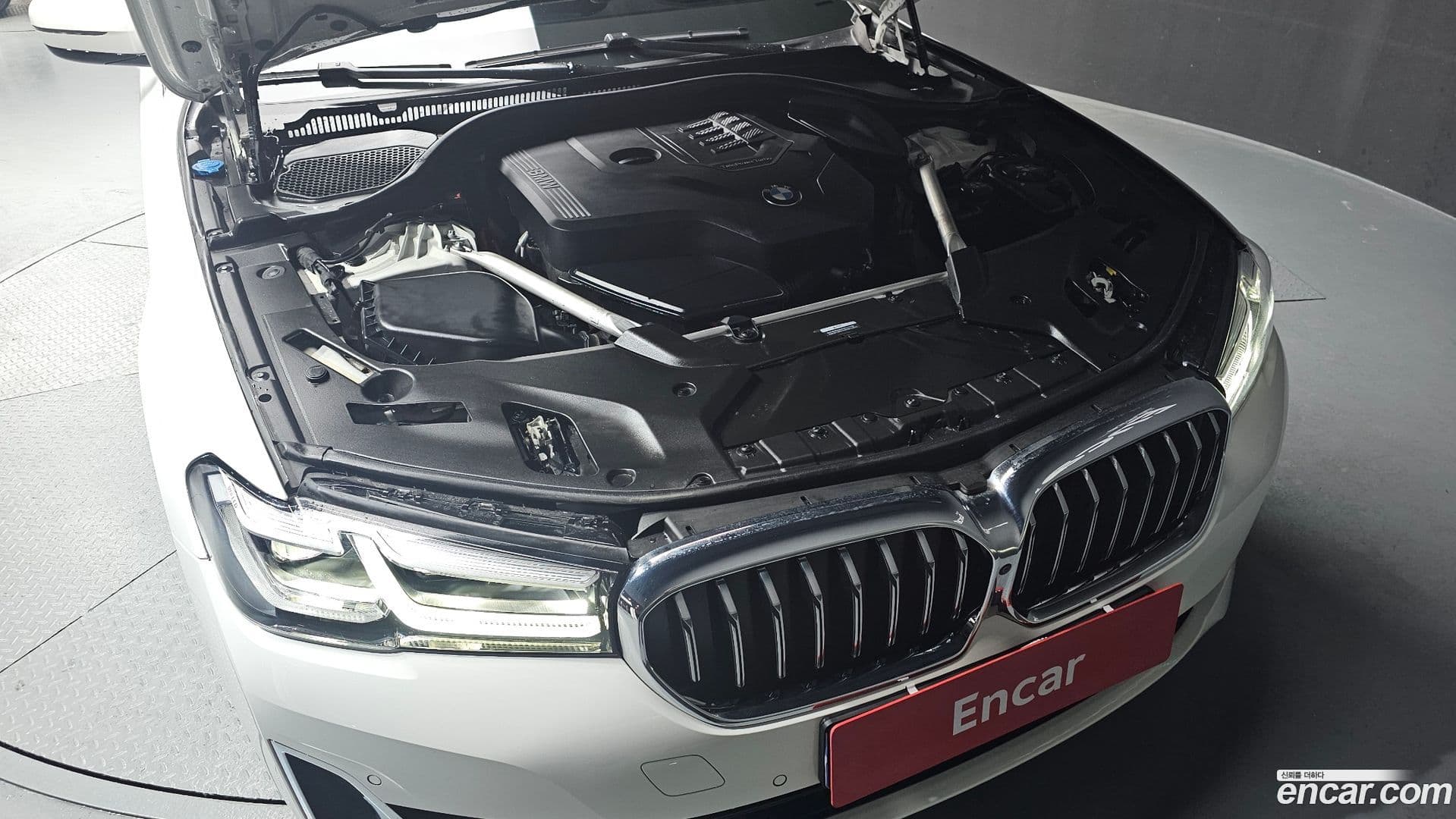 Main__Slider__Photo:5-Series BMW 2023.6-5