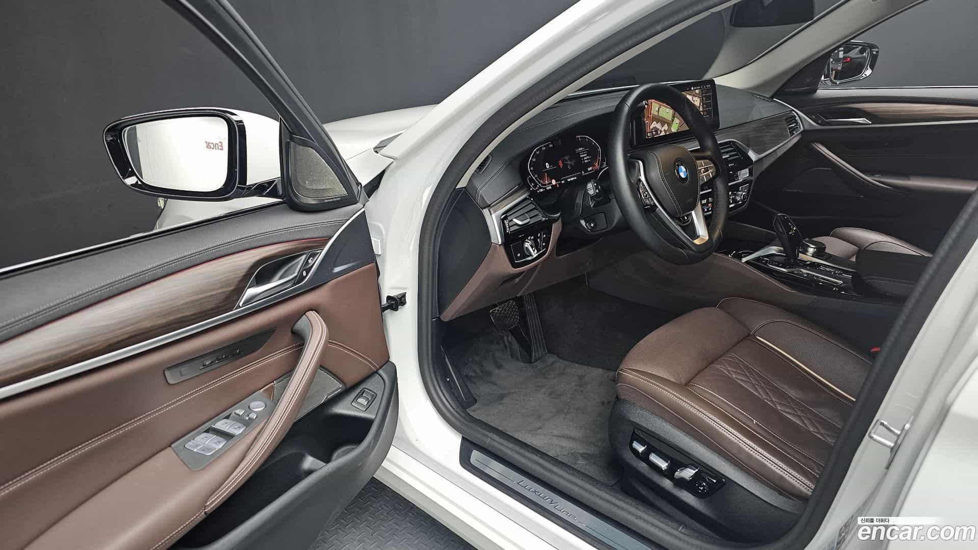 5-Series BMW 2023.6-OPTION-015