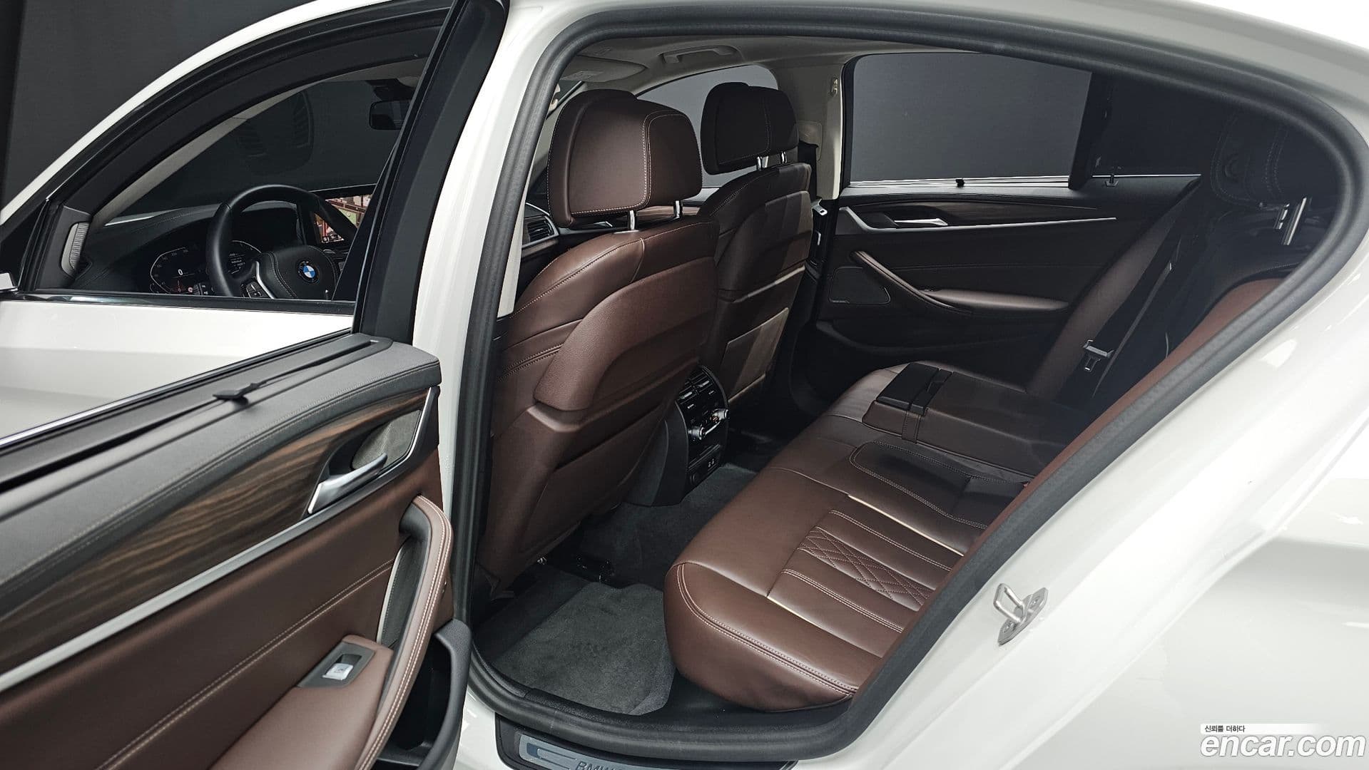 Main__Slider__Photo:5-Series BMW 2023.6-11