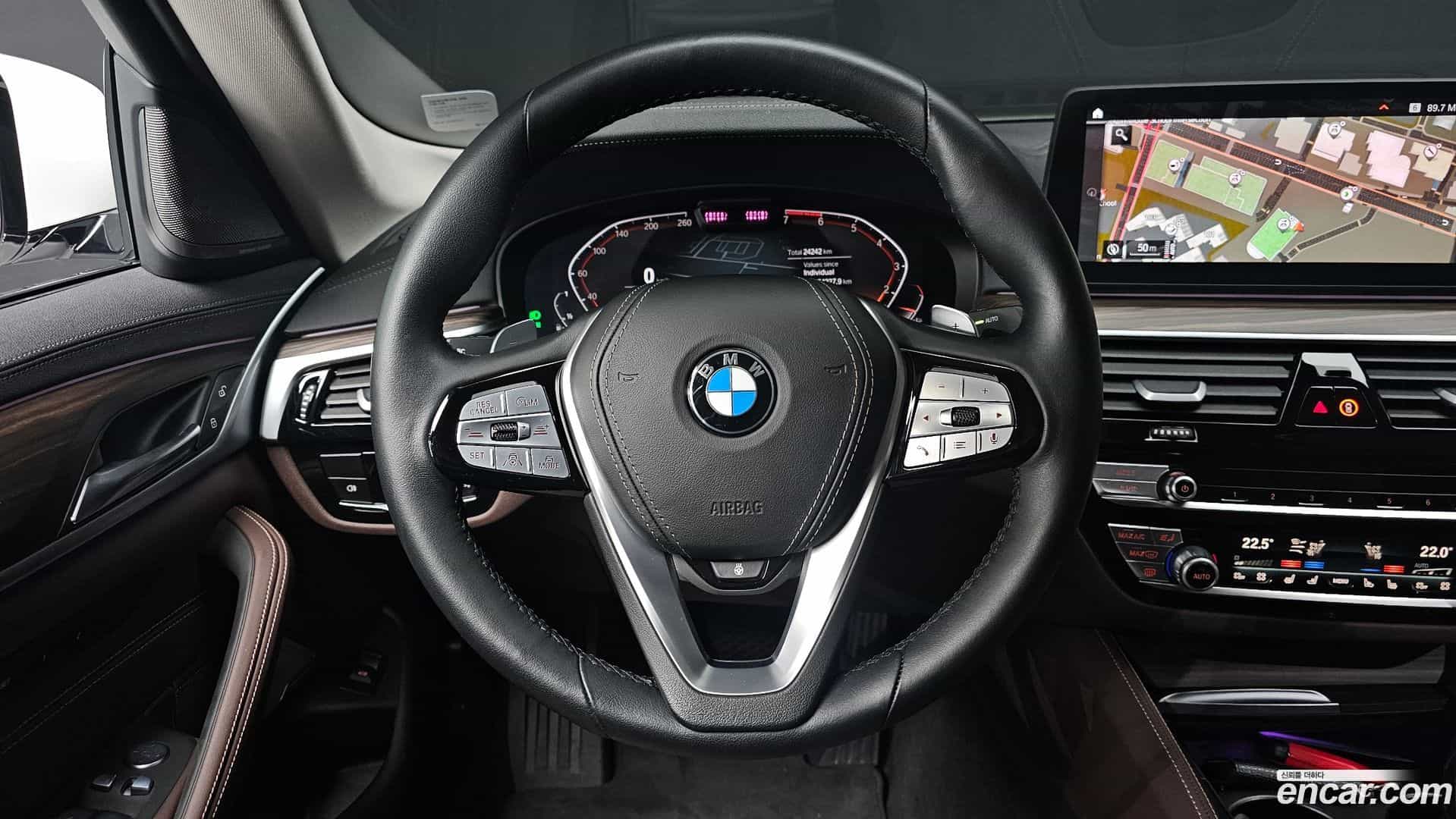 5-Series BMW 2023.6-OPTION-017