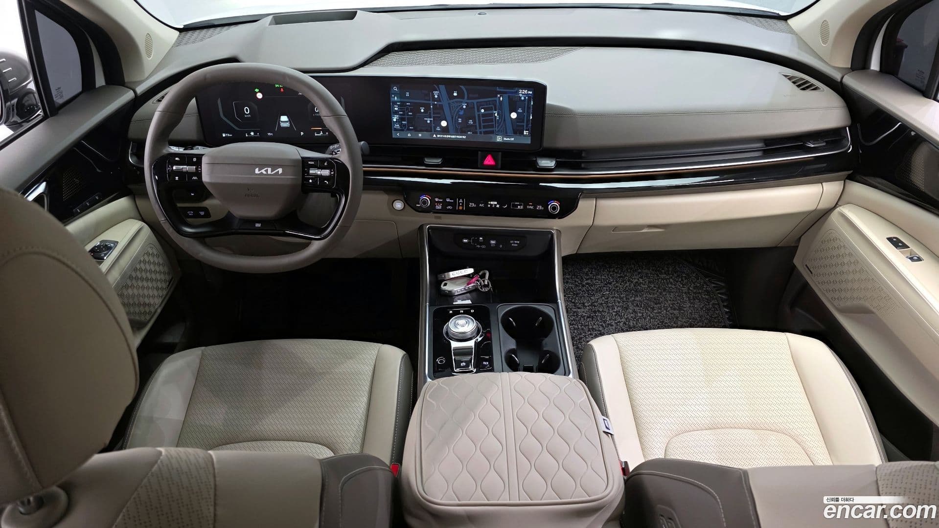 Main__Slider__Photo:Canival Kia 2025.6-6