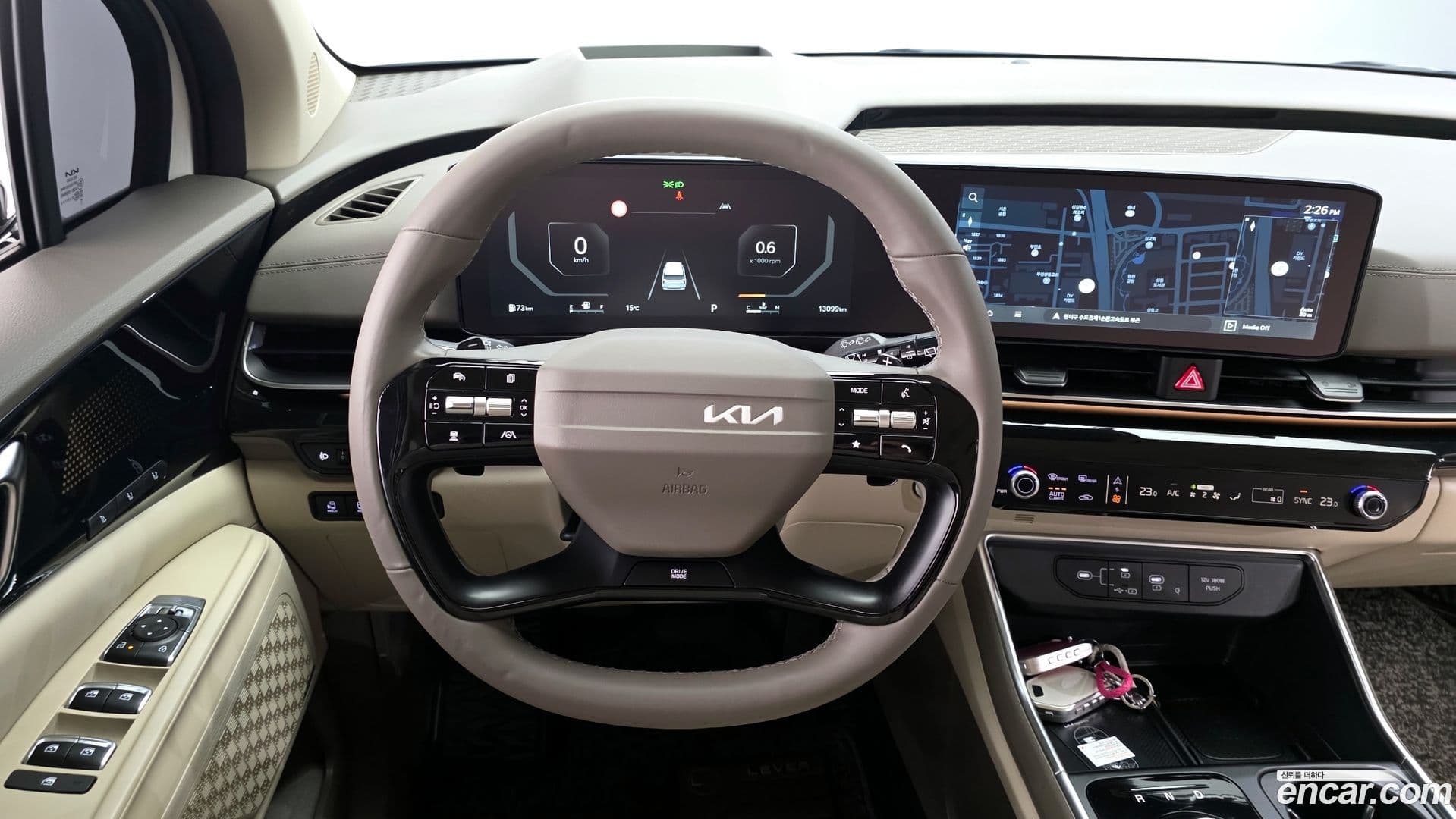 Main__Slider__Photo:Canival Kia 2025.6-12