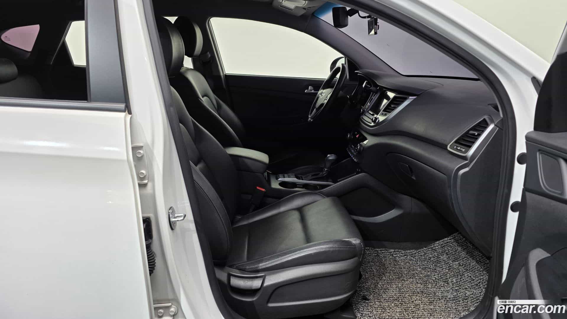 Tucson Hyundai 2016.7-OPTION-015