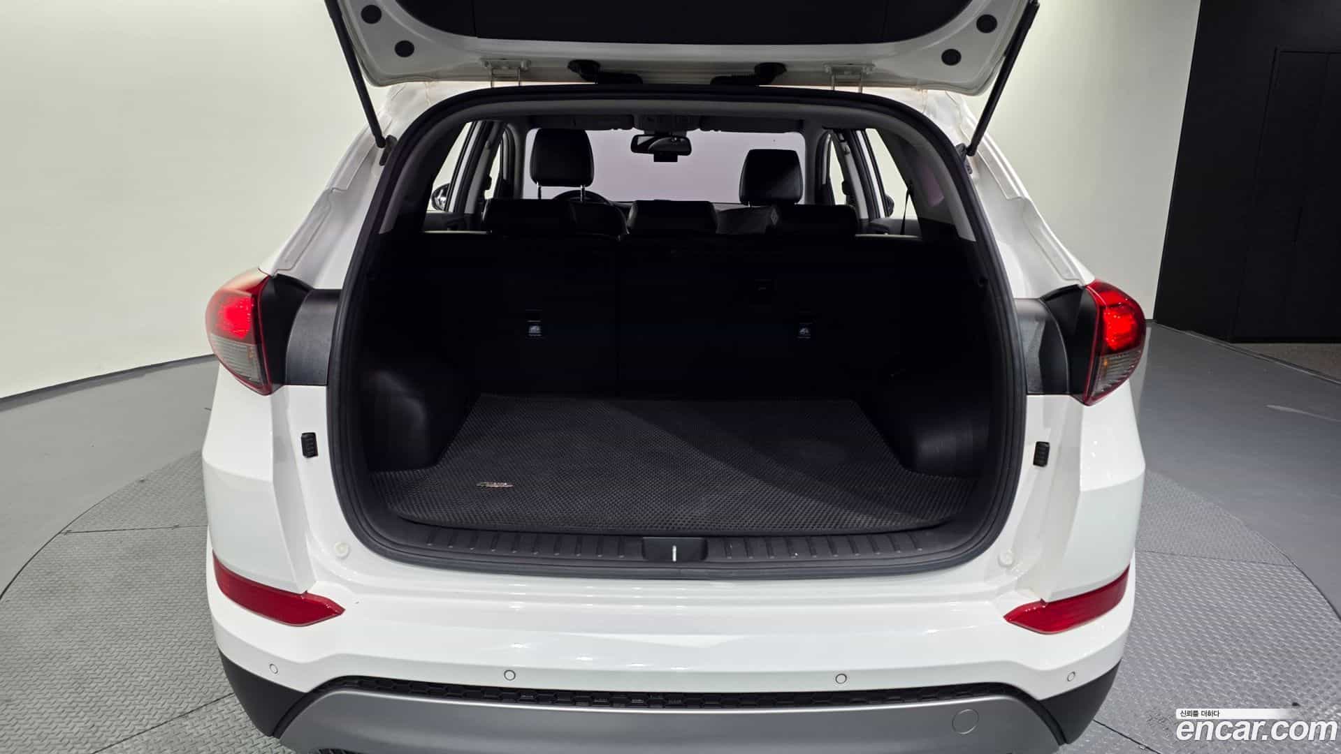 Tucson Hyundai 2016.7-OPTION-024