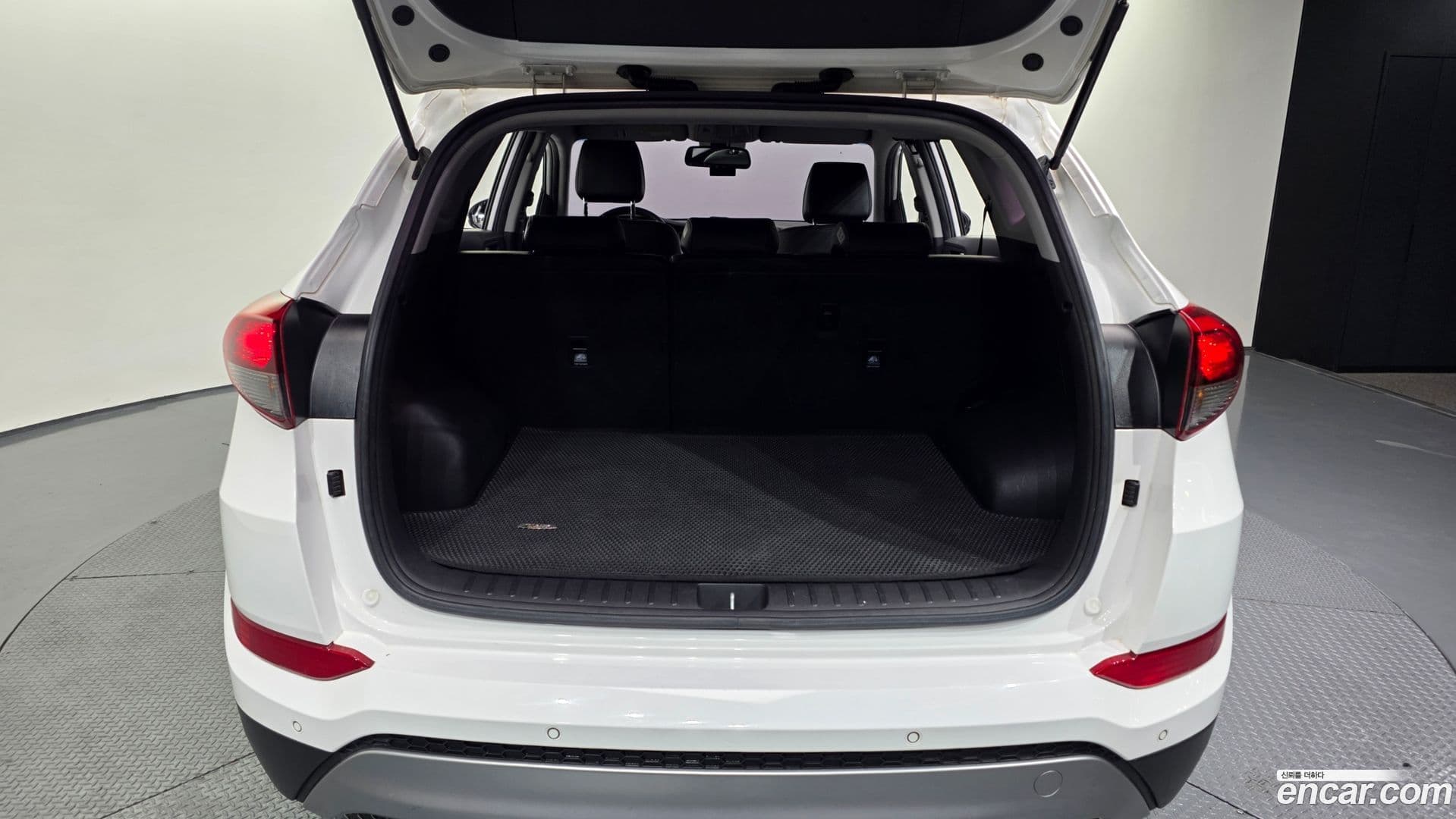 Main__Slider__Photo:Tucson Hyundai 2016.7-19