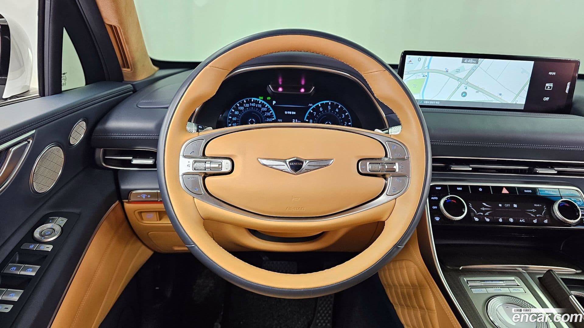 Main__Slider__Photo:GV80 Genesis 2022.4-12