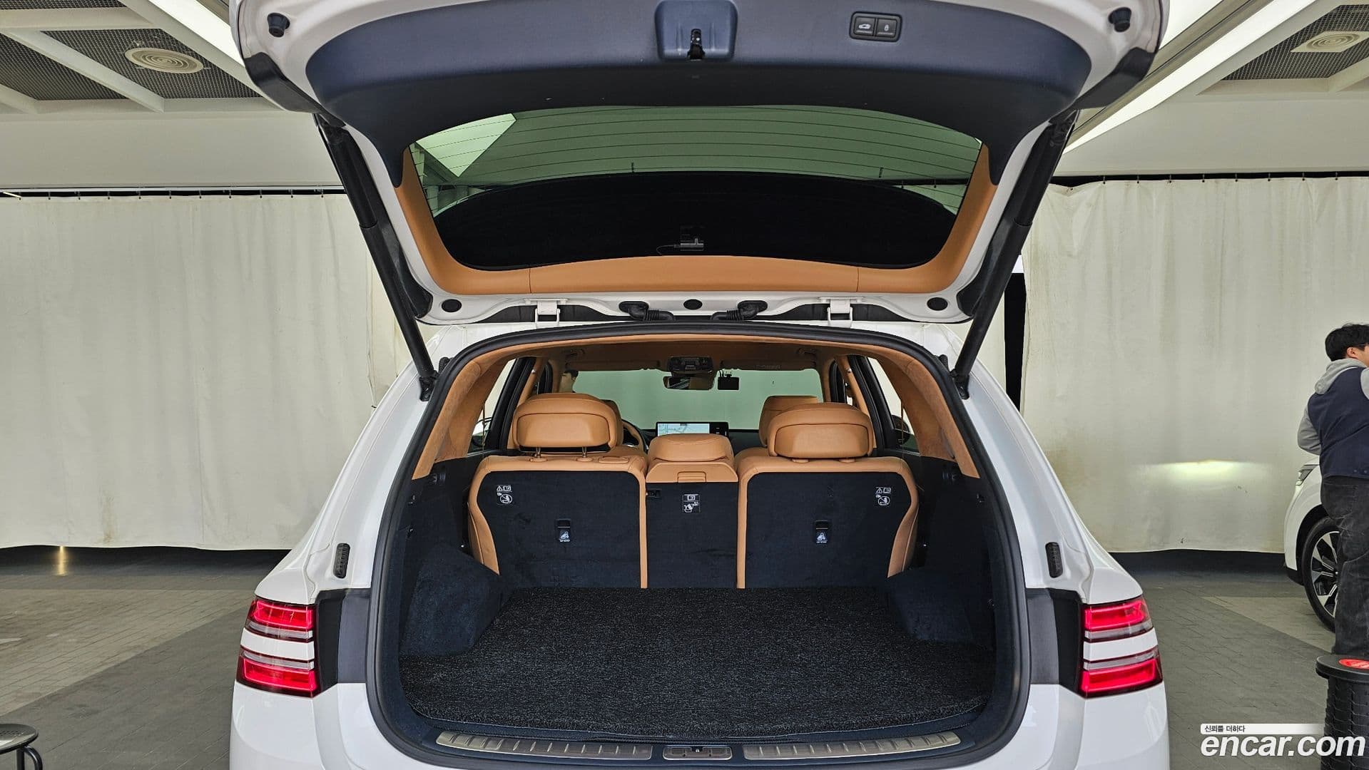 Main__Slider__Photo:GV80 Genesis 2022.4-19