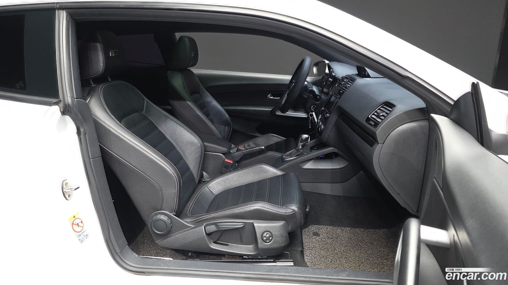 Main__Slider__Photo:Scirocco Volkswagen 2015.1-9