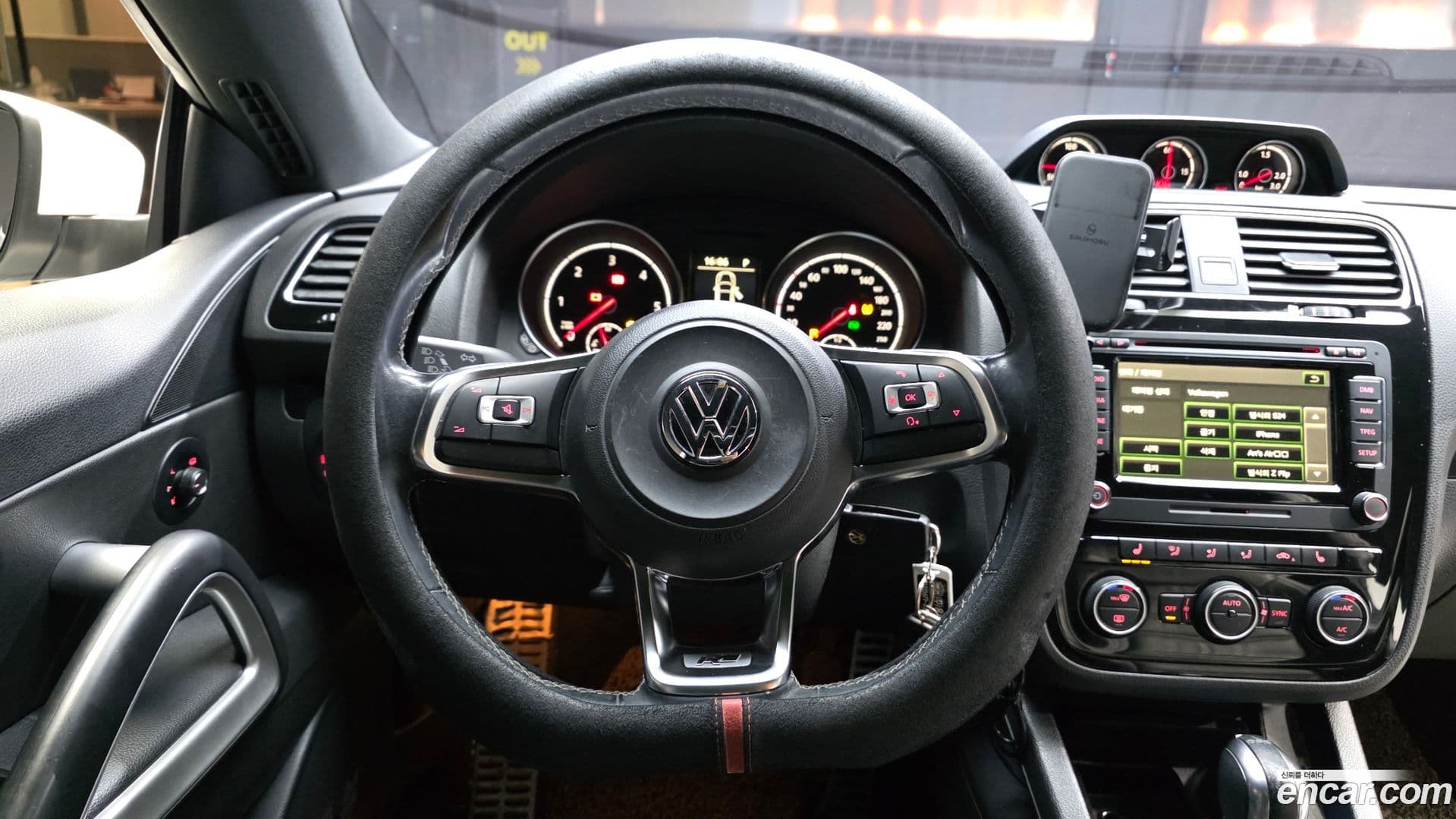 Main__Slider__Photo:Scirocco Volkswagen 2015.1-12