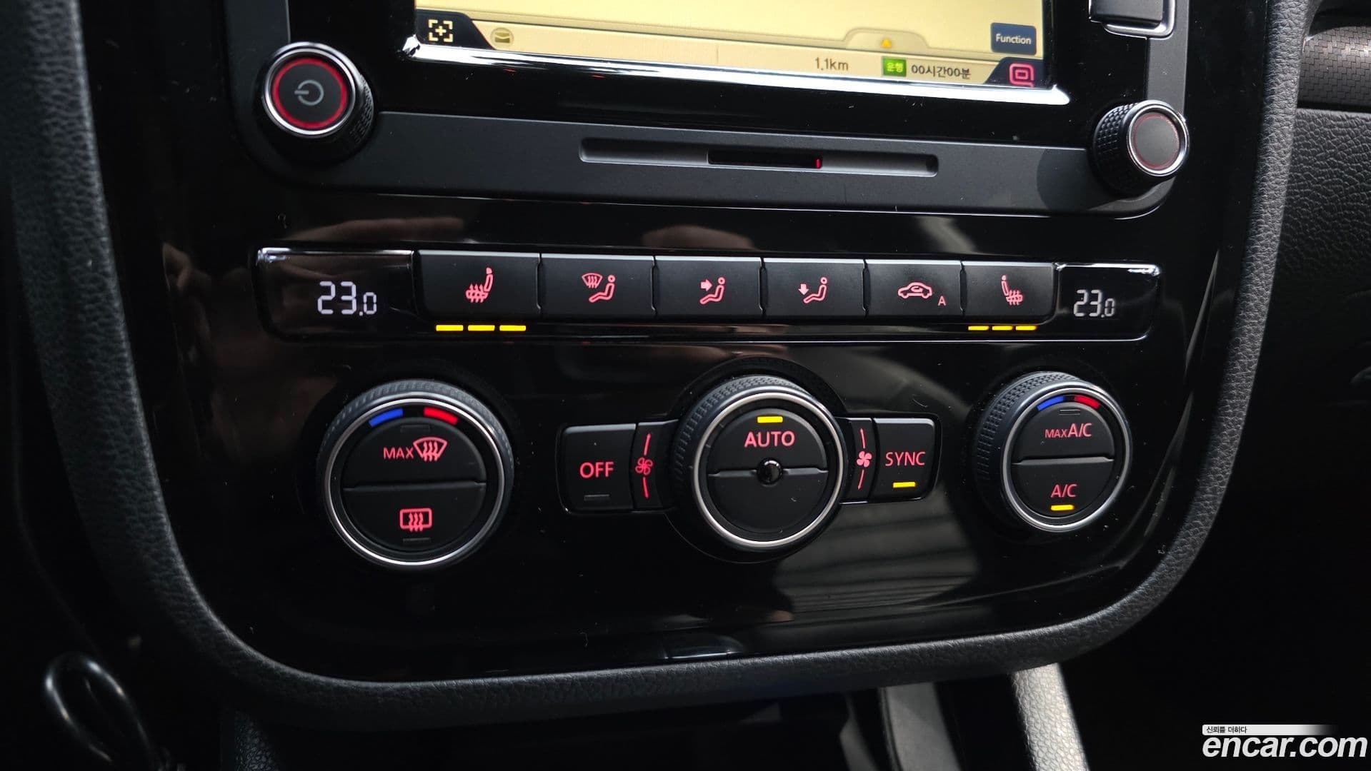 Main__Slider__Photo:Scirocco Volkswagen 2015.1-14