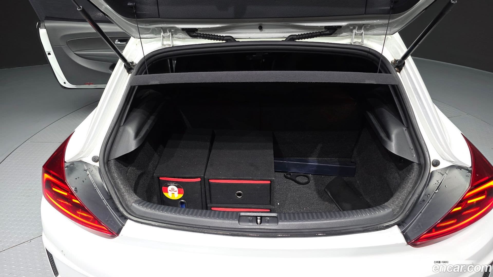 Main__Slider__Photo:Scirocco Volkswagen 2015.1-19