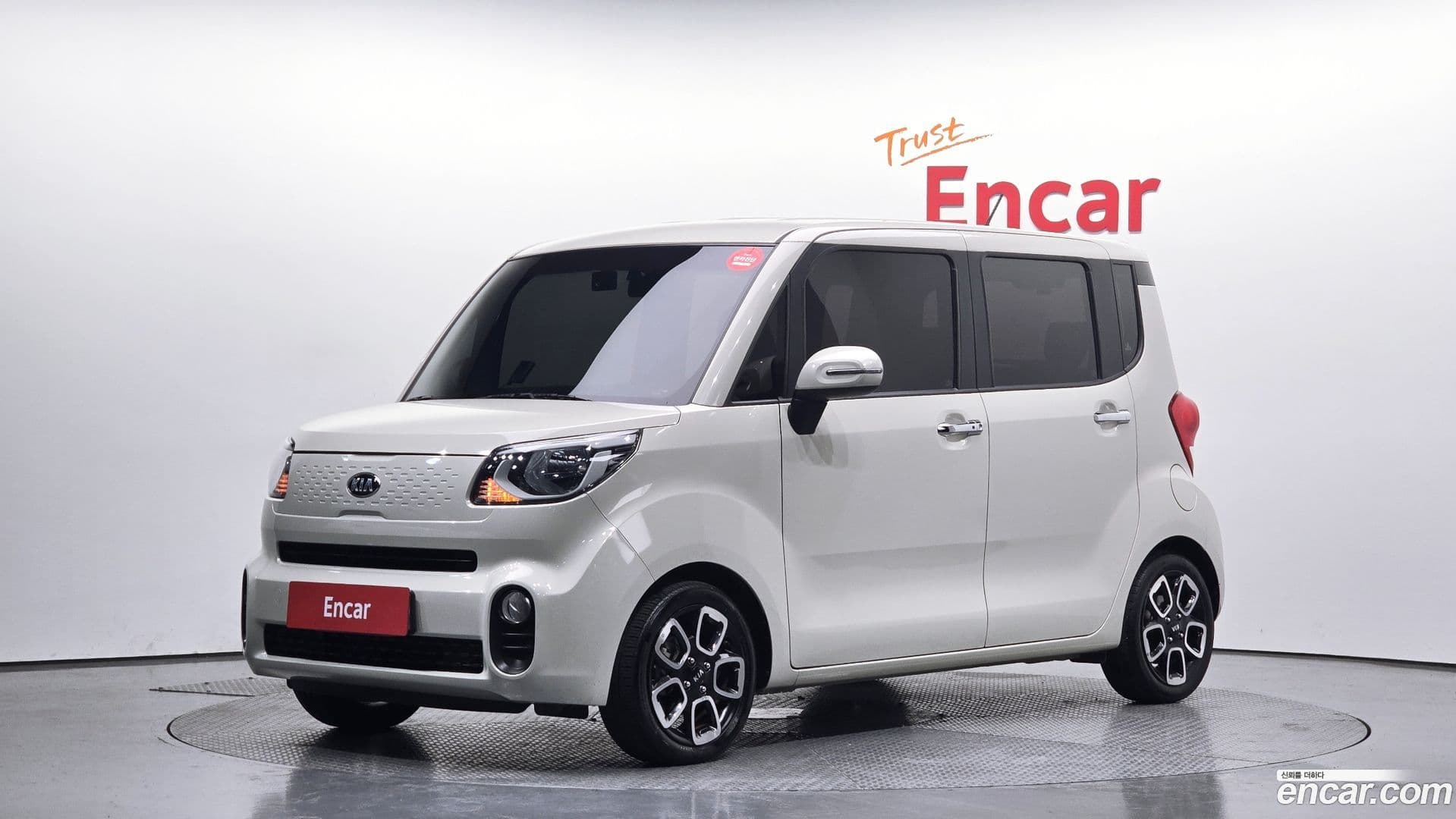 Main__Slider__Photo:RAY Kia 2018.9-0