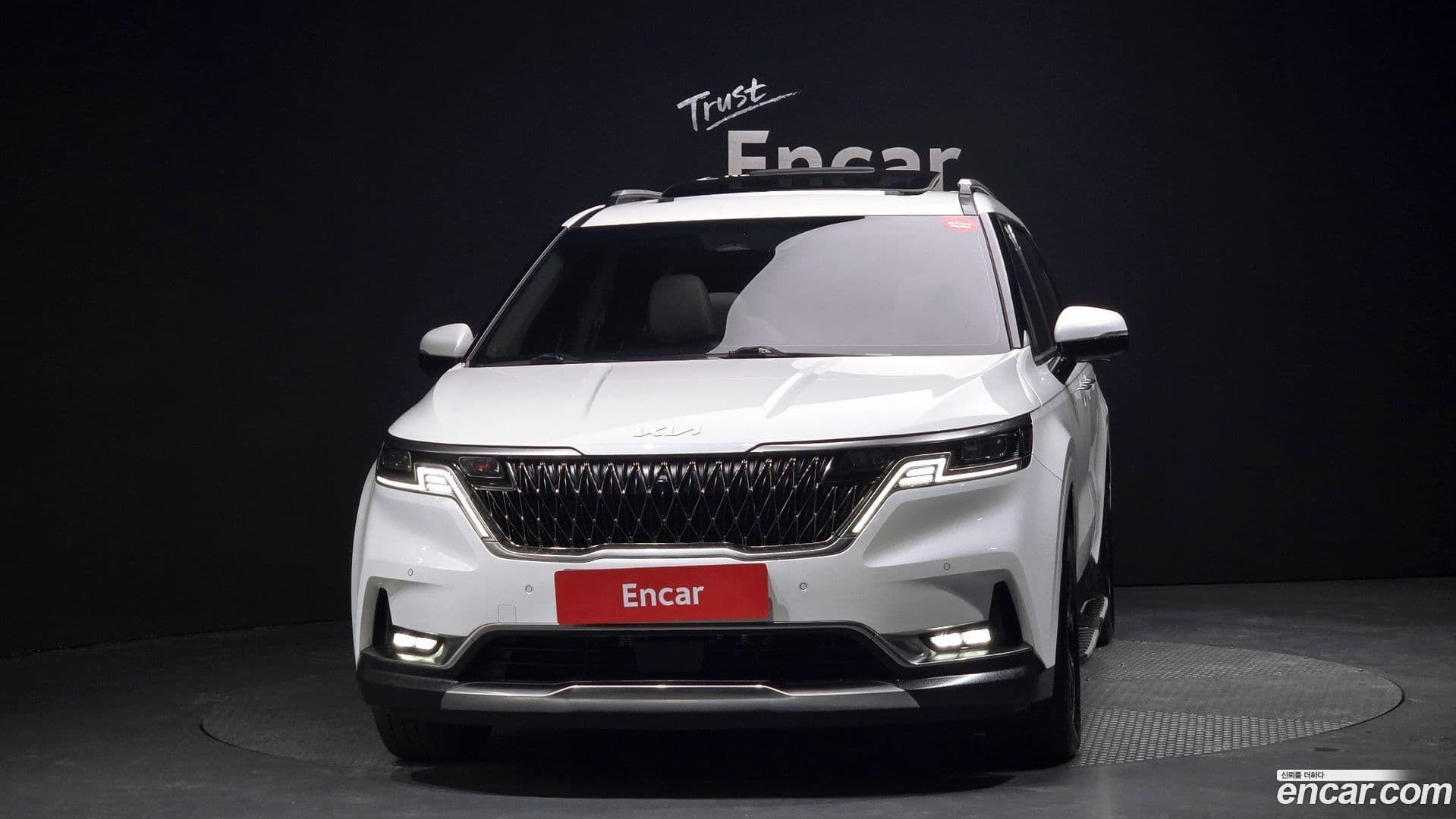 Main__Slider__Photo:Canival Kia 2023.8-2