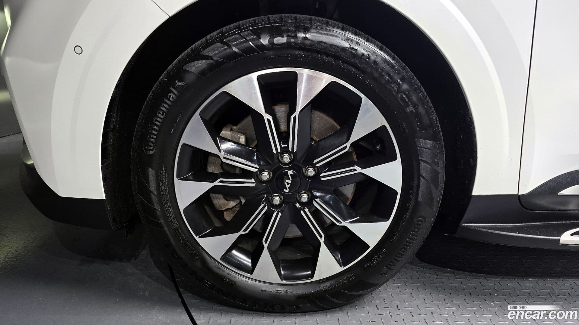 Main__Slider__Photo:Canival Kia 2023.8-4