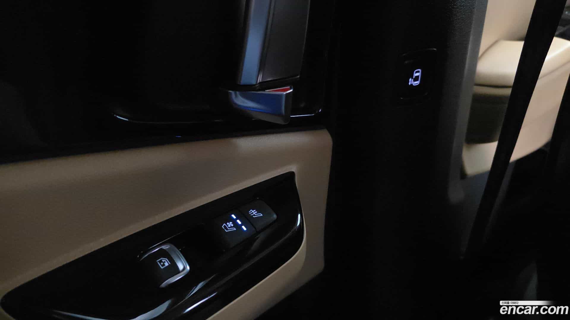 Canival Kia 2021.1-OPTION-023