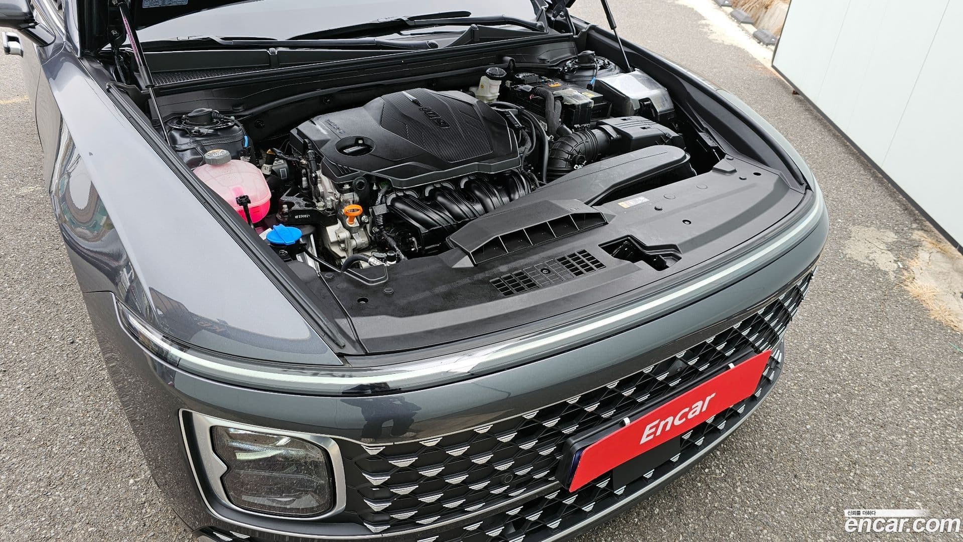 Main__Slider__Photo:Grandeur Hyundai 2023.8-5