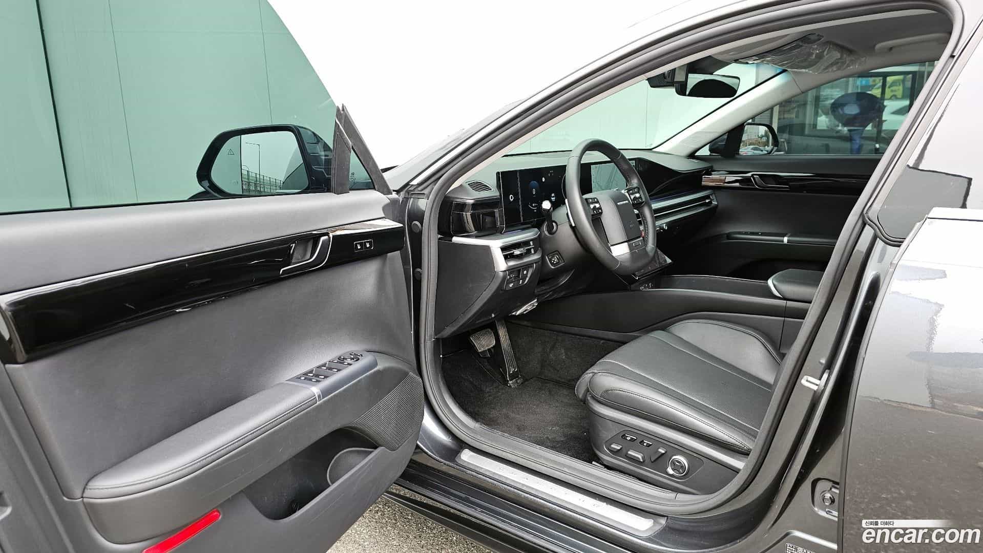 Grandeur Hyundai 2023.8-OPTION-015