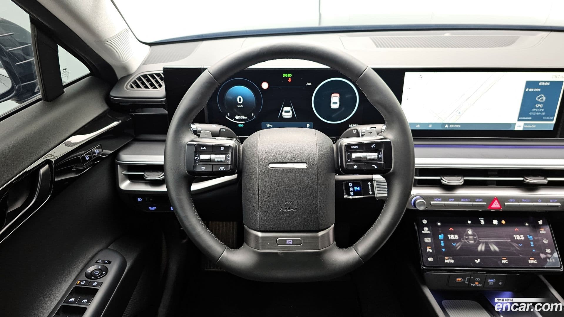 Main__Slider__Photo:Grandeur Hyundai 2023.8-12