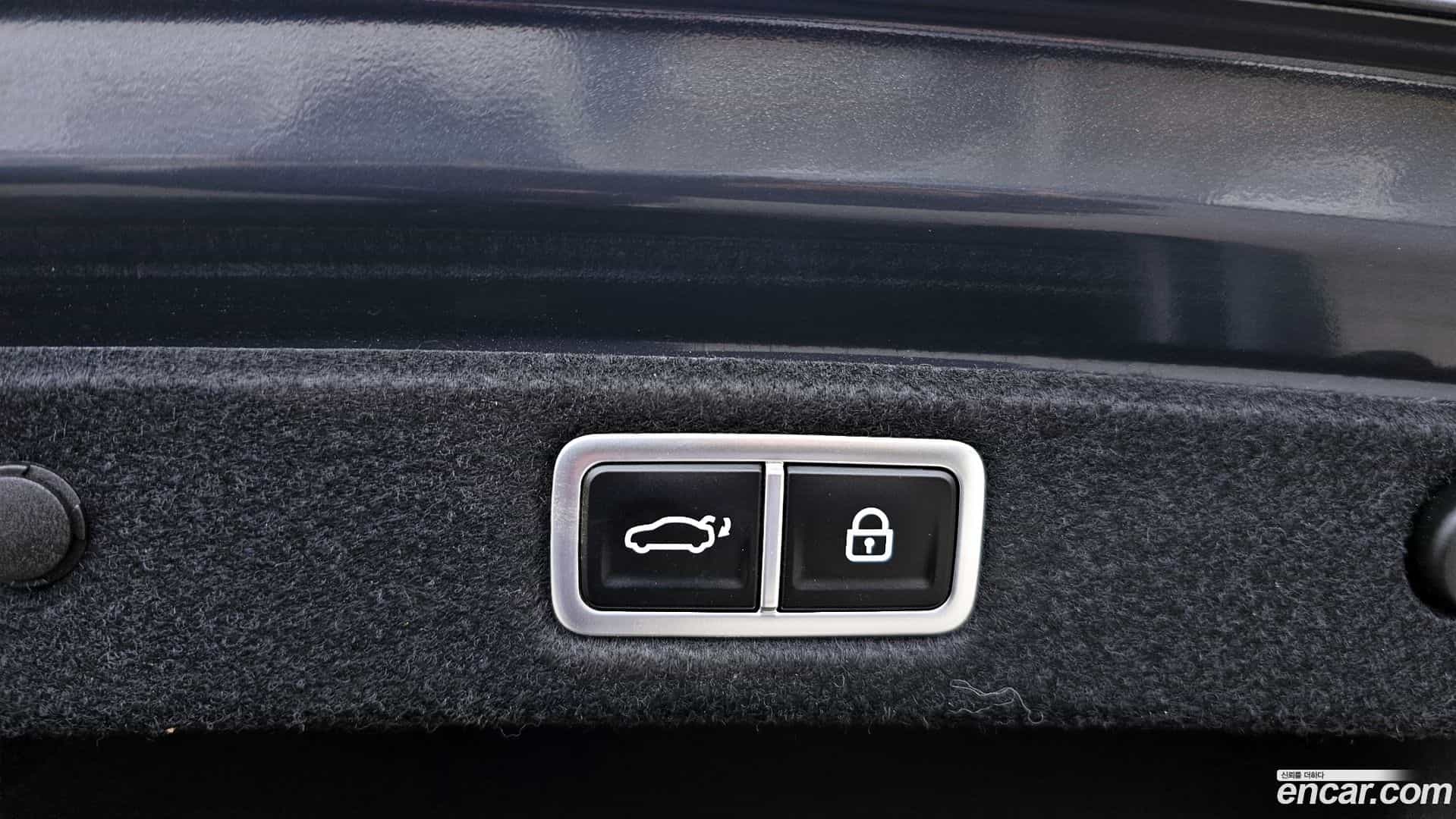 Grandeur Hyundai 2023.8-OPTION-021