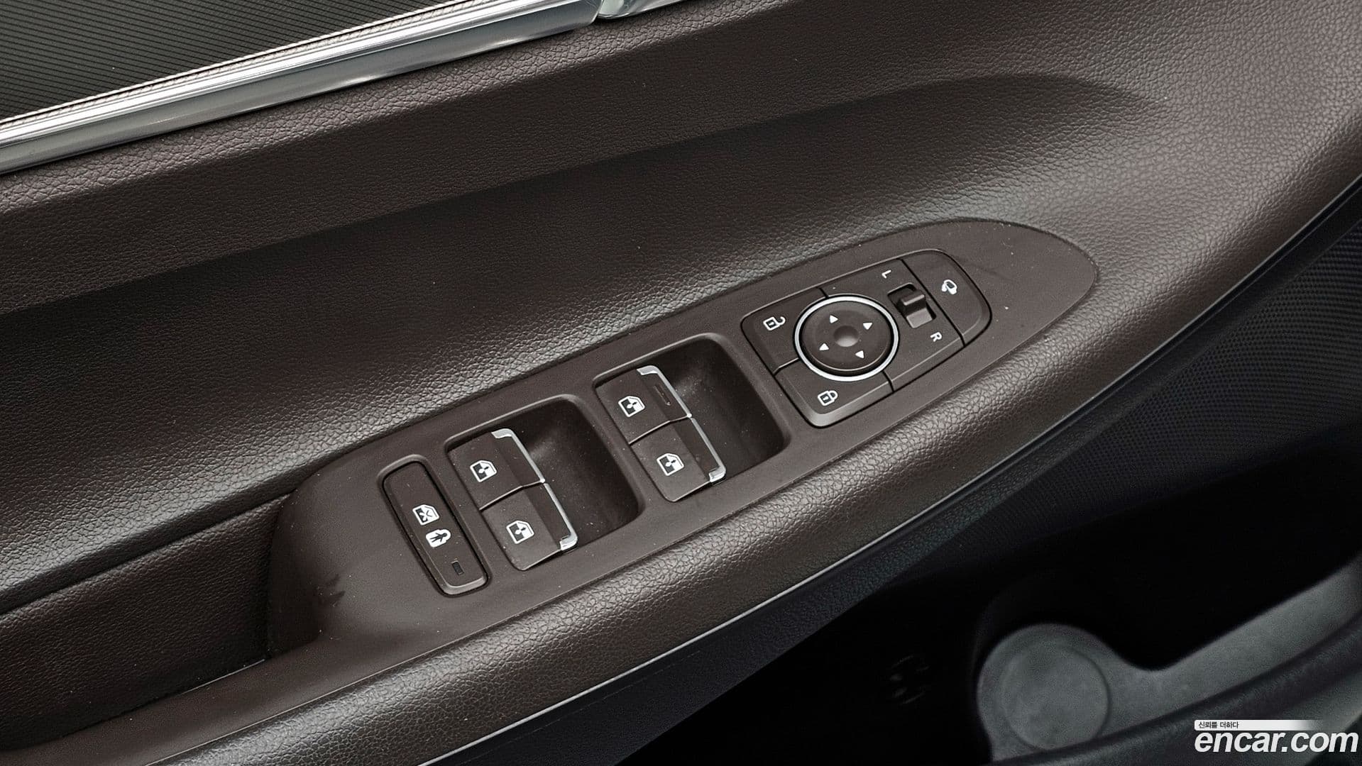 Main__Slider__Photo:Grandeur Hyundai 2022.9-16