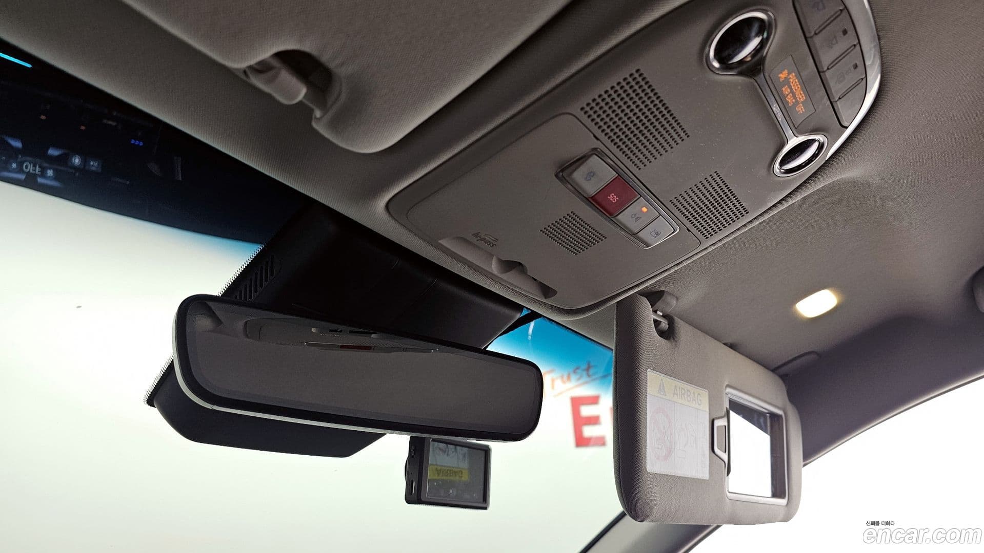 Main__Slider__Photo:Grandeur Hyundai 2022.9-19