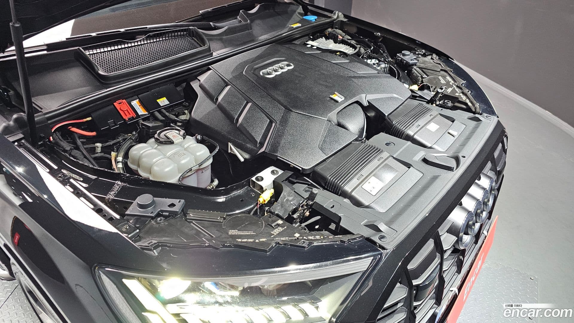 Main__Slider__Photo:Q7 Audi 2022.9-5