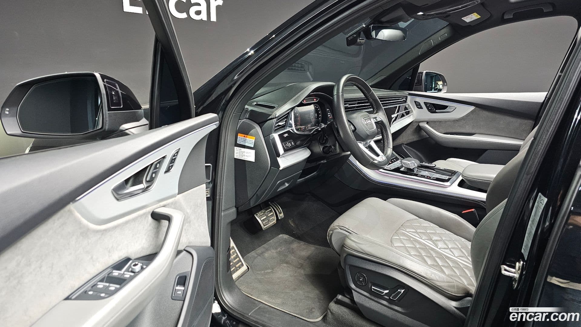 Main__Slider__Photo:Q7 Audi 2022.9-10