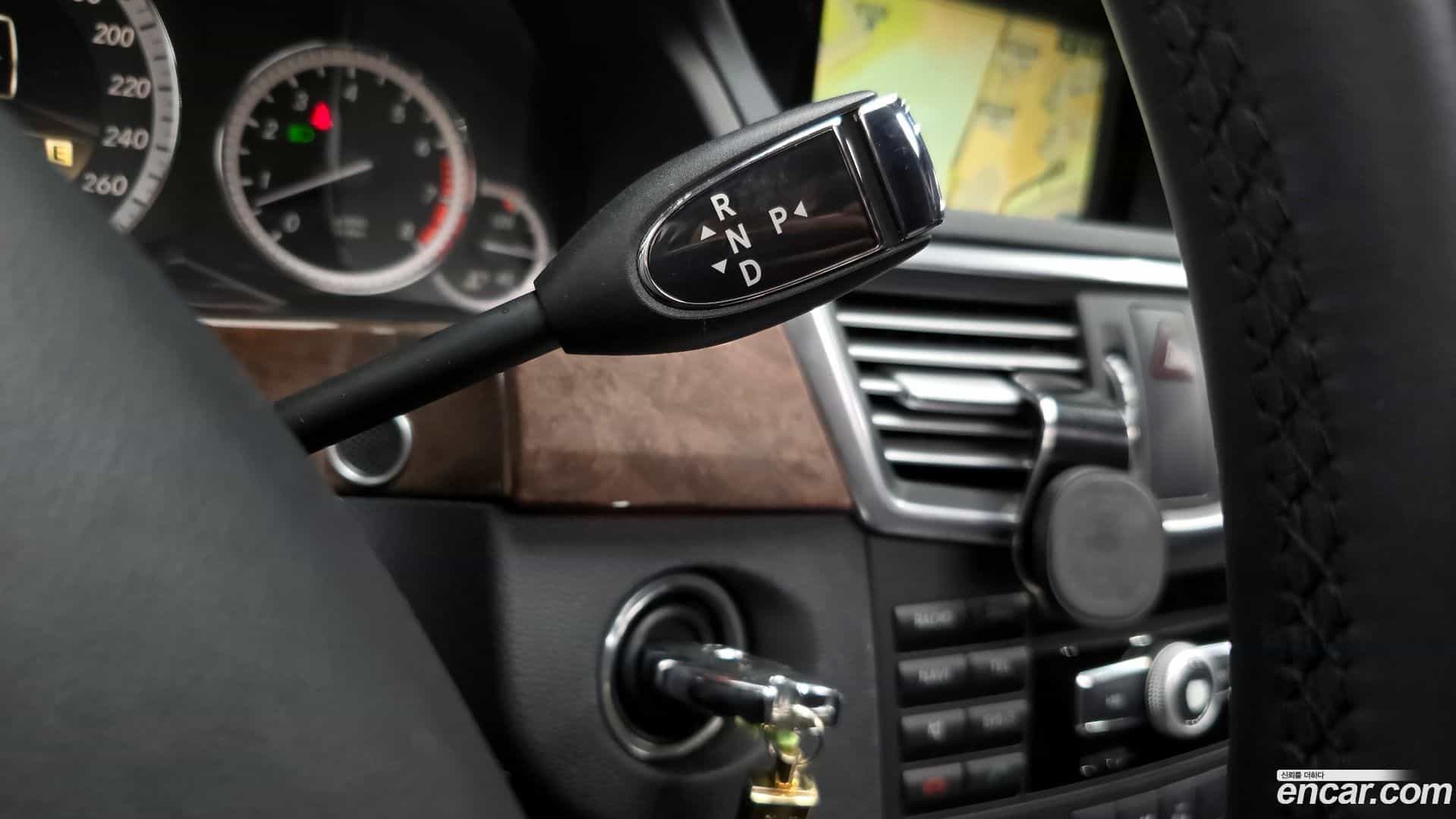 E-Class Mercedes-Benz 2012.7-INNER-009