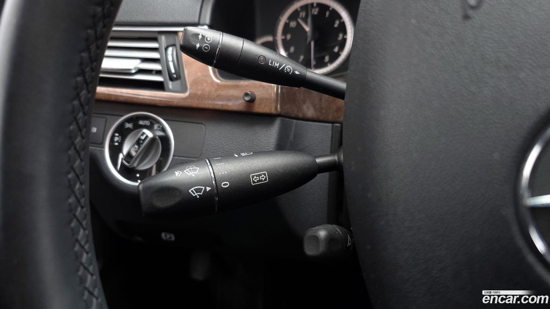 Main__Slider__Photo:E-Class Mercedes-Benz 2012.7-17