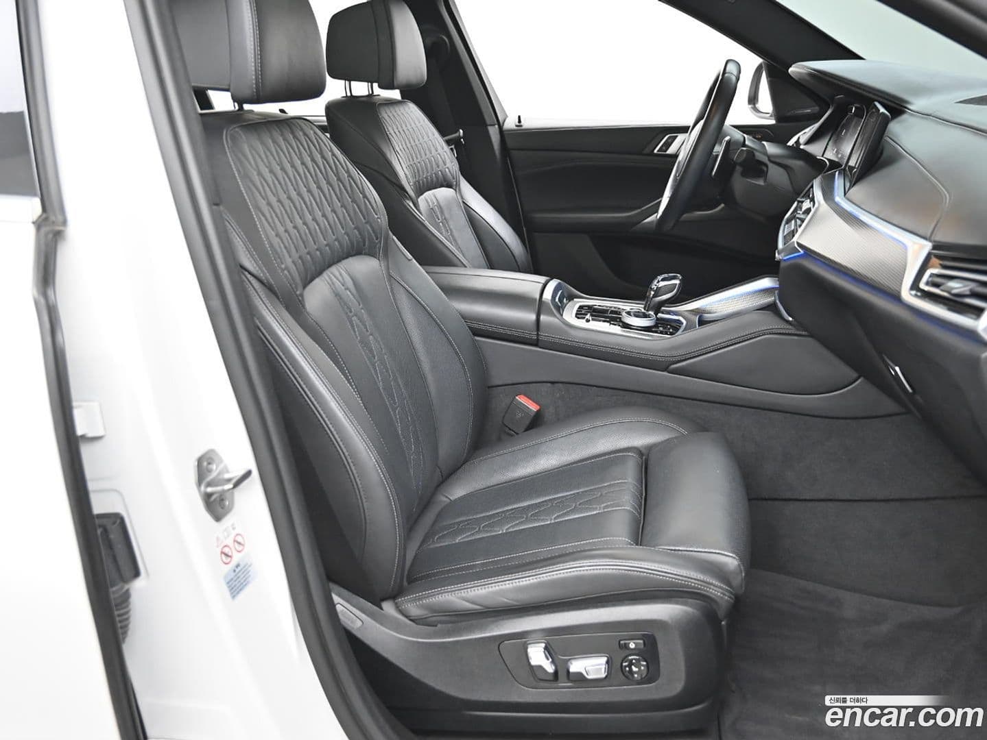 Main__Slider__Photo:X6 BMW 2023.4-10