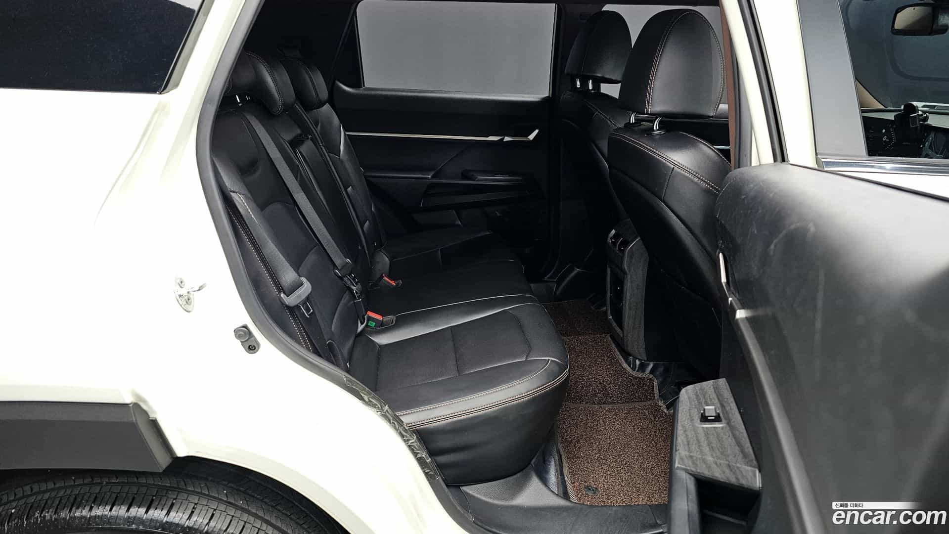 Torres KG_Mobility_Ssangyong 2024.6-OPTION-016