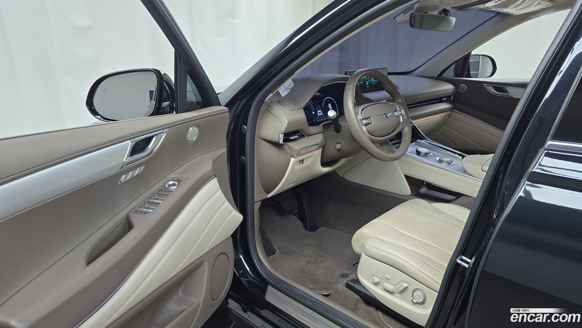 Main__Slider__Photo:GV80 Genesis 2023.1-9