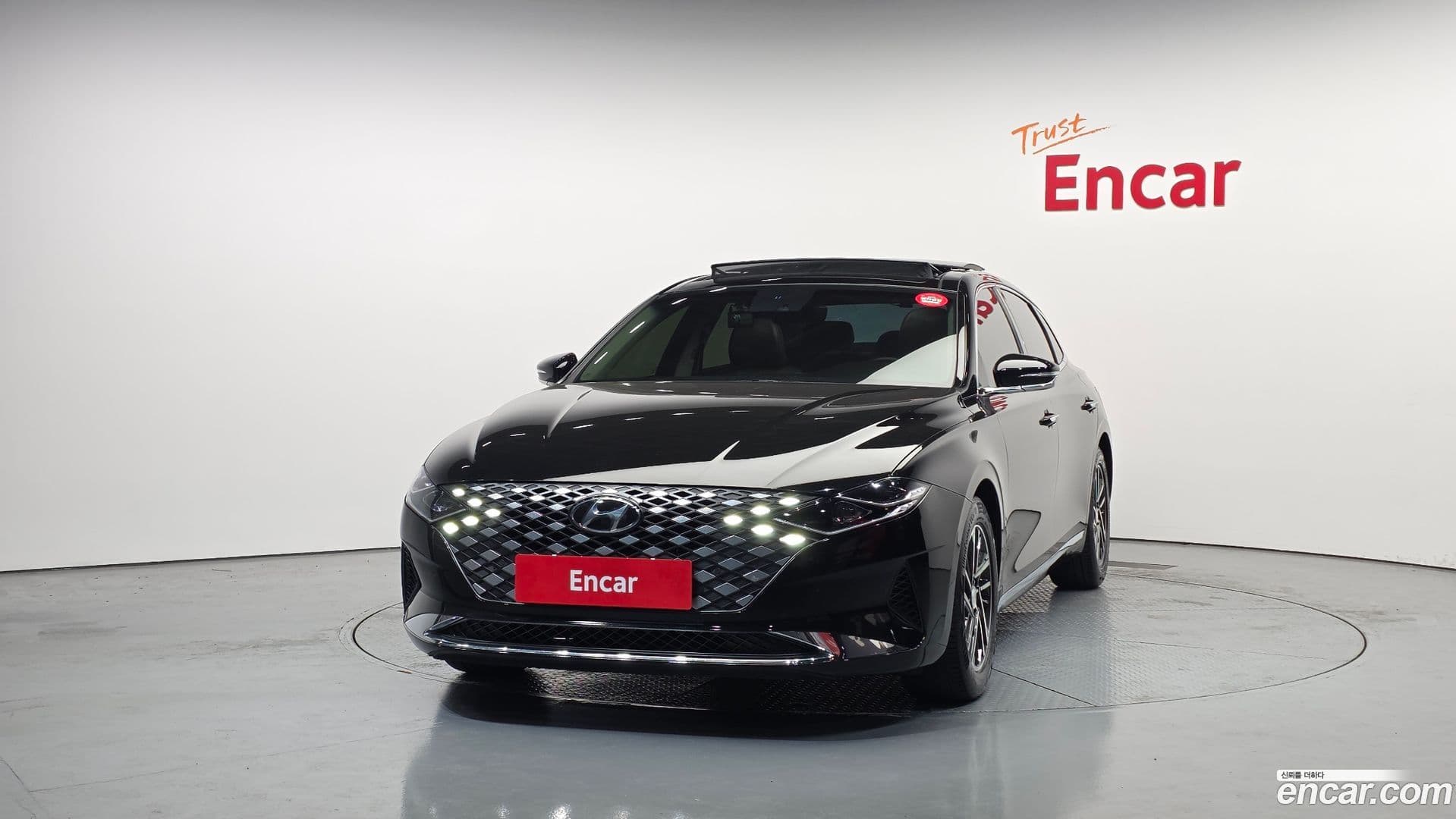 Main__Slider__Photo:Grandeur Hyundai 2021.1-2